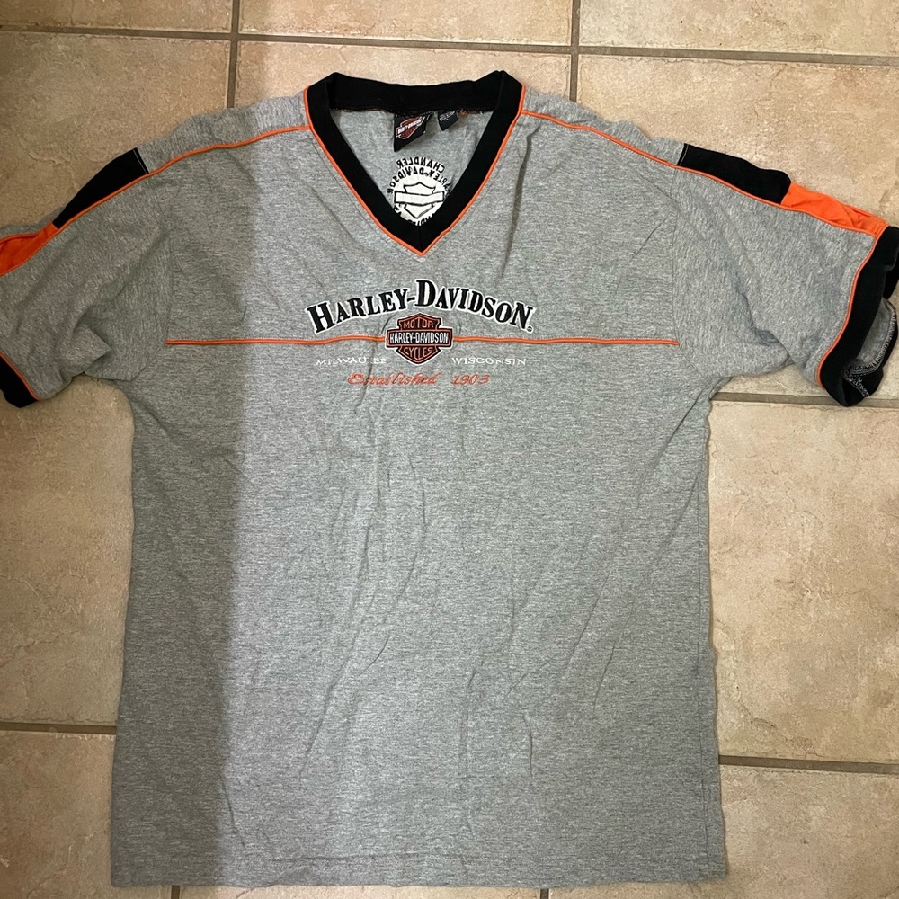 Vintage short sleeve v neck Harley tee.
